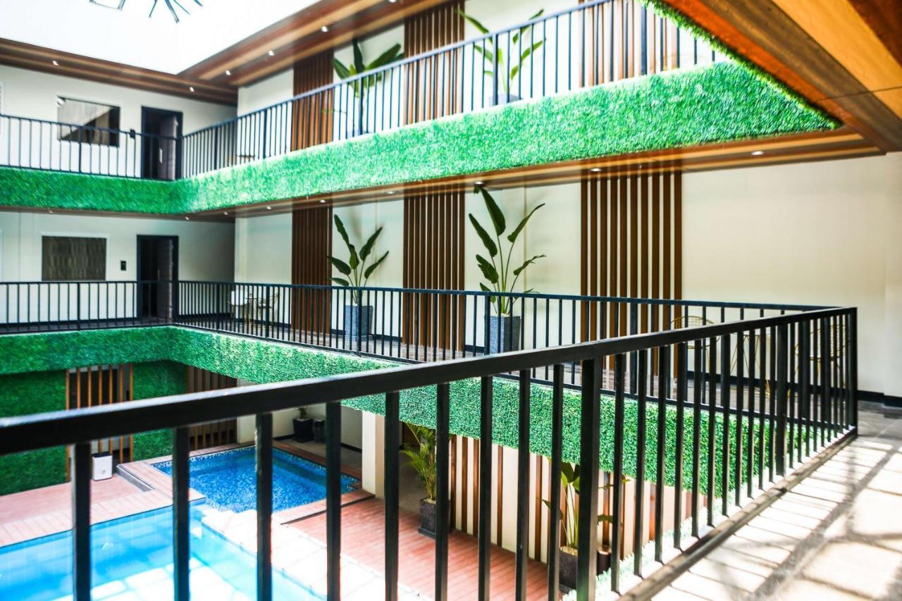 Surestay Studio By Best Western Clarkview Angeles City Exterior foto